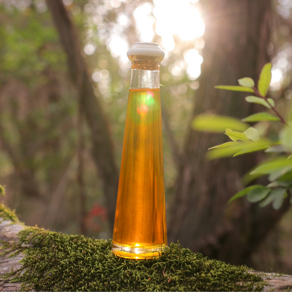 Luthien's Nectar is a botanical infused body oil full of organic rose hip oil and sea buckthorn. This magical potion is zero waste, vegan and organic!